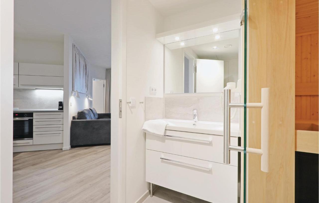 Awesome Apartment In Luebeck Travemuende With Sauna Екстериор снимка